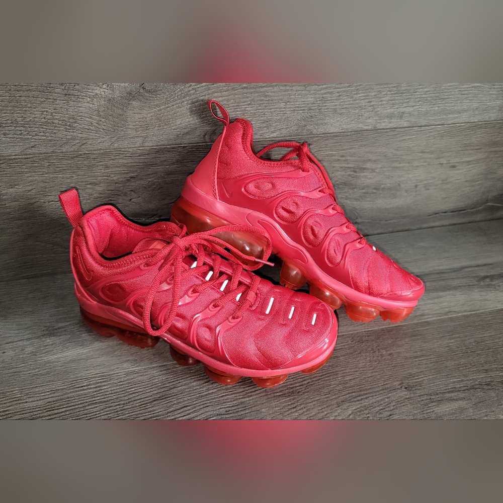Men's Red Athletic Sneakers Size: 7 Color: Red Brand New